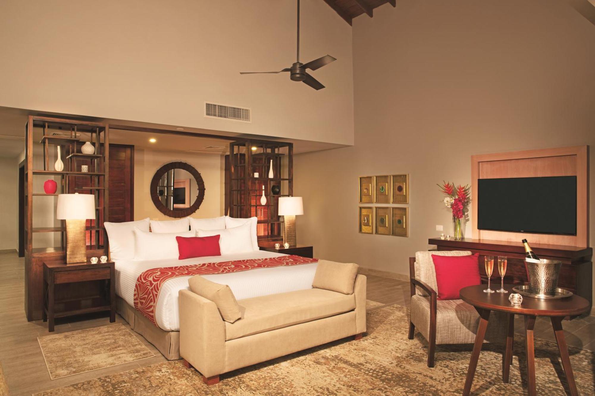Preferred Club Master Suite,775401361:JPEG